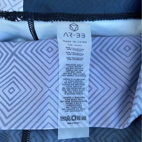 AR-33 Alpha High Waisted Ombré Blue Athletic Wear/Yoga Leggings, X-Large EUC - Picture 8 of 8